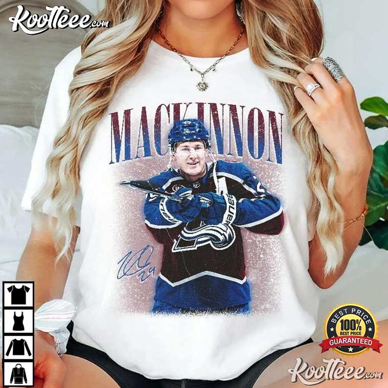Nathan MacKinnon Signature Colorado Hockey Vintage 90s T-Shirt Nathan MacKinnon Signature Colorado Hockey Vintage 90s T-Shirt