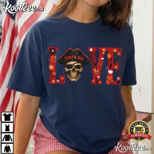 Tampa Bay Vintage Buccaneer Skull Love Gameday T Shirt (3)
