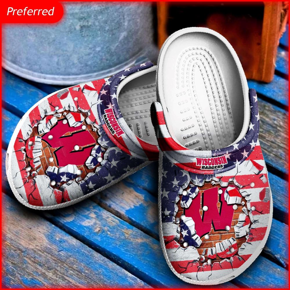 wisconsin badgers clog shoes