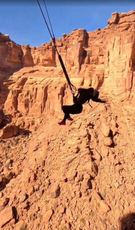 moab-rope-swing-pendulum-shot-lady