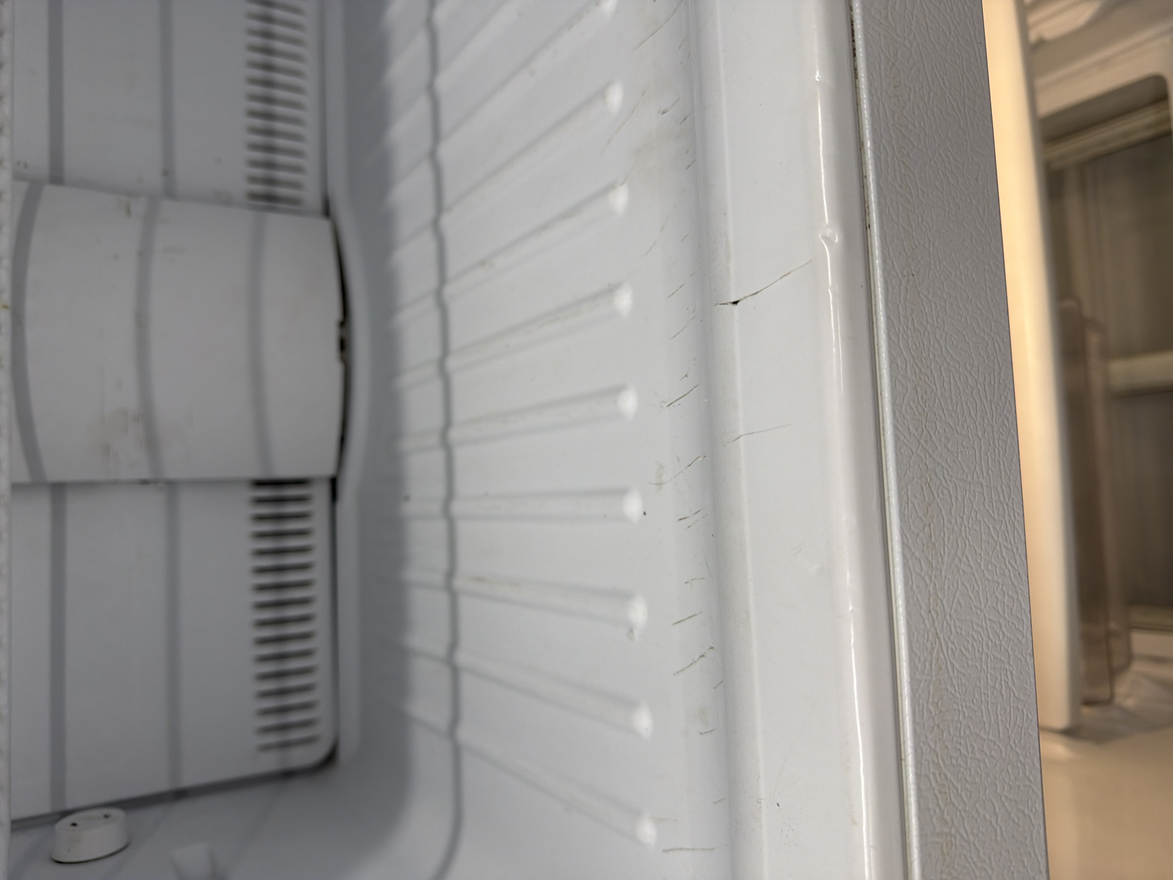 White top mount refrigerator - $379.00 - GE-RF-0000297