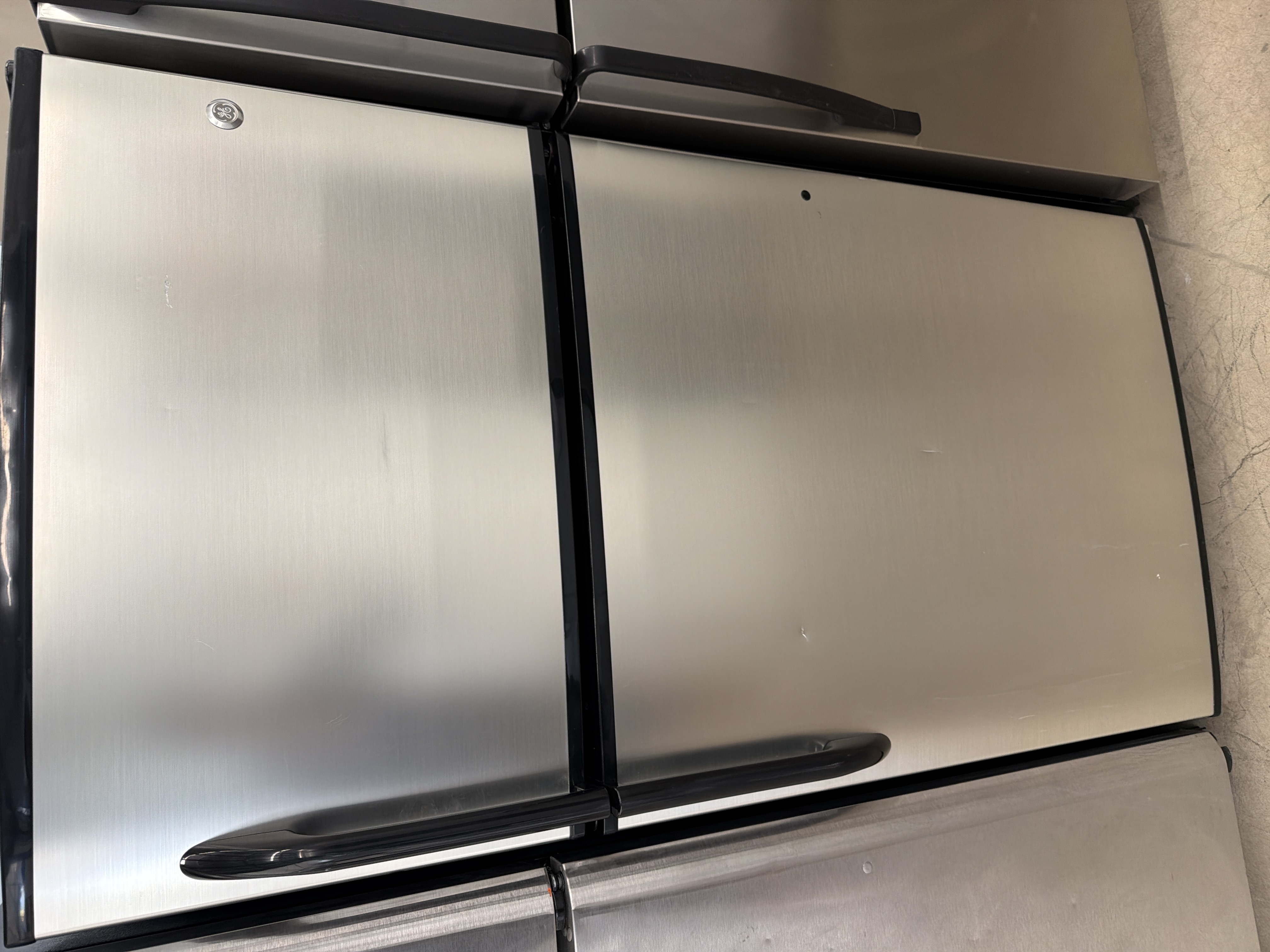 Stainless steel top mount refrigerator - $499.00 - GE-RF-0000301