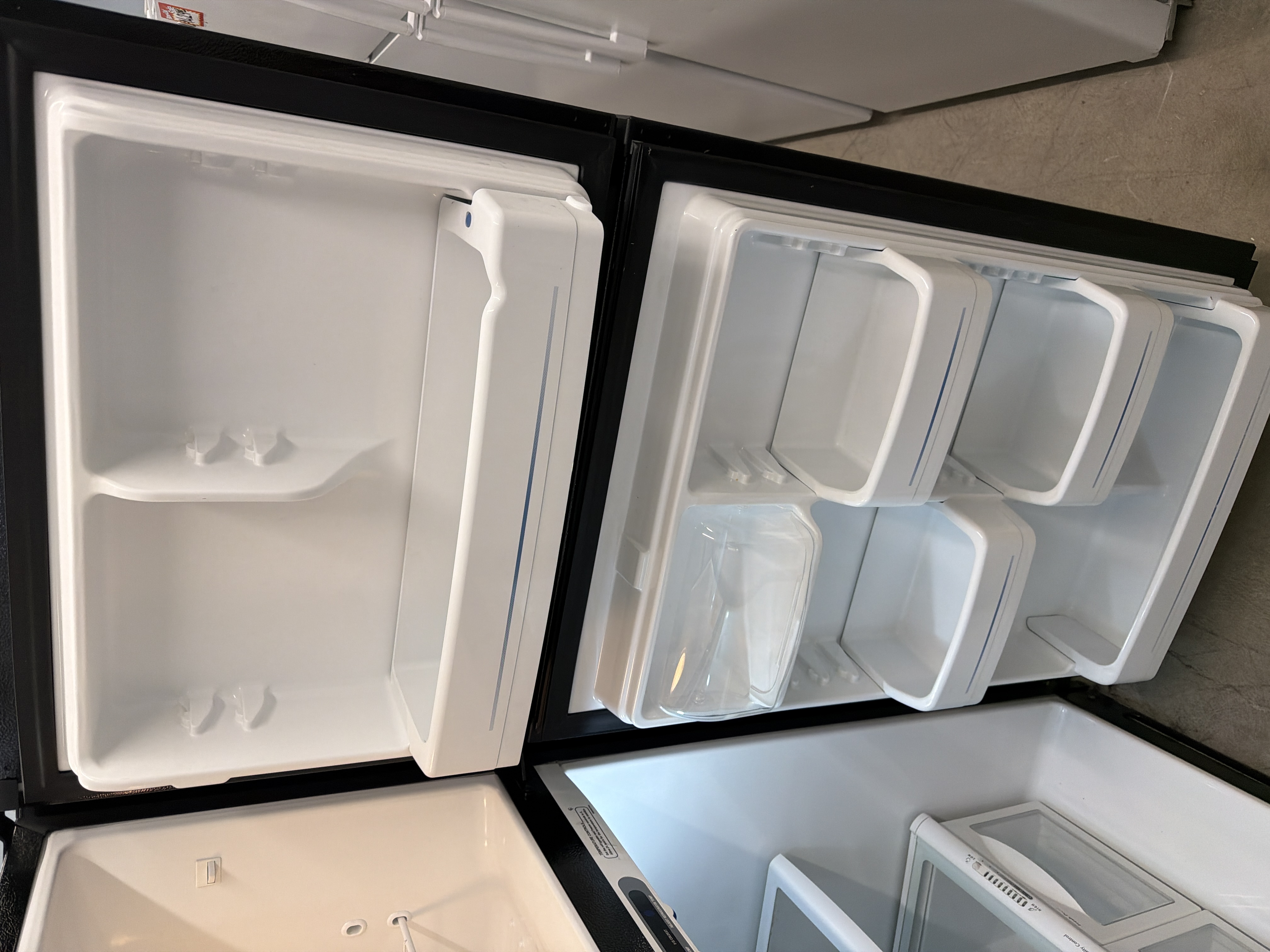 Black top mount refrigerator - $399.00 - GE-RF-0000299