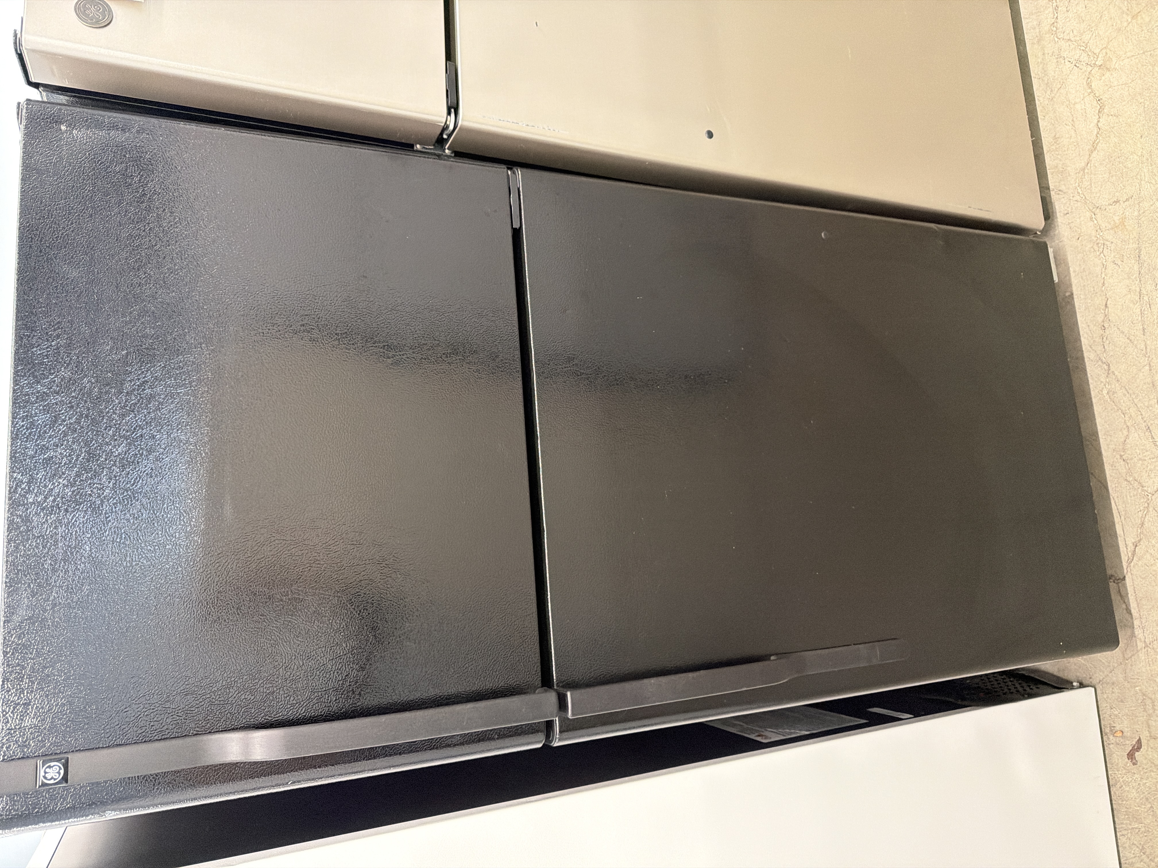 Black top mount refrigerator - $399.00 - GE-RF-0000299