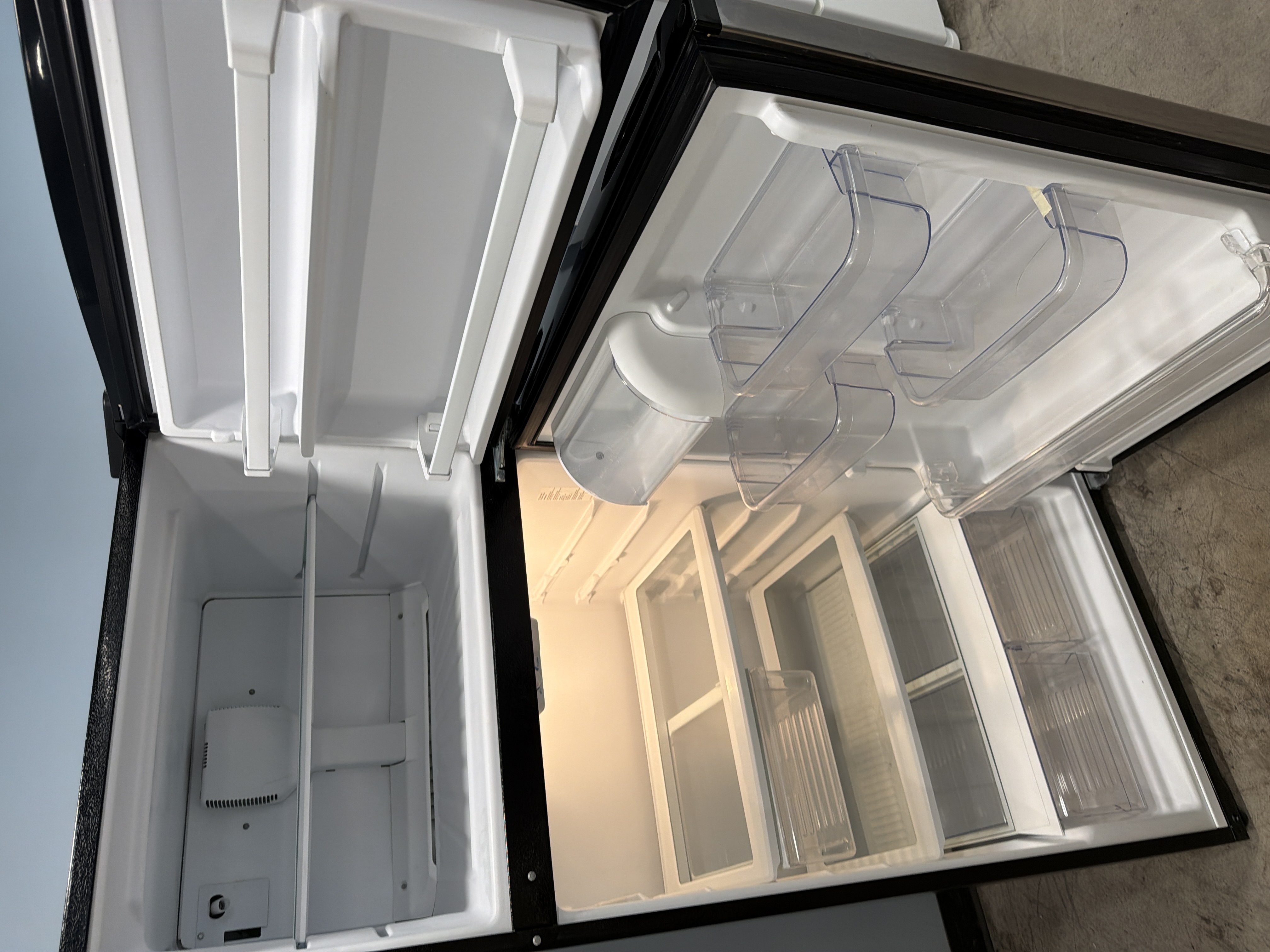Stainless steel  top mount refrigerator - $499.00 - WP-RF-0000204