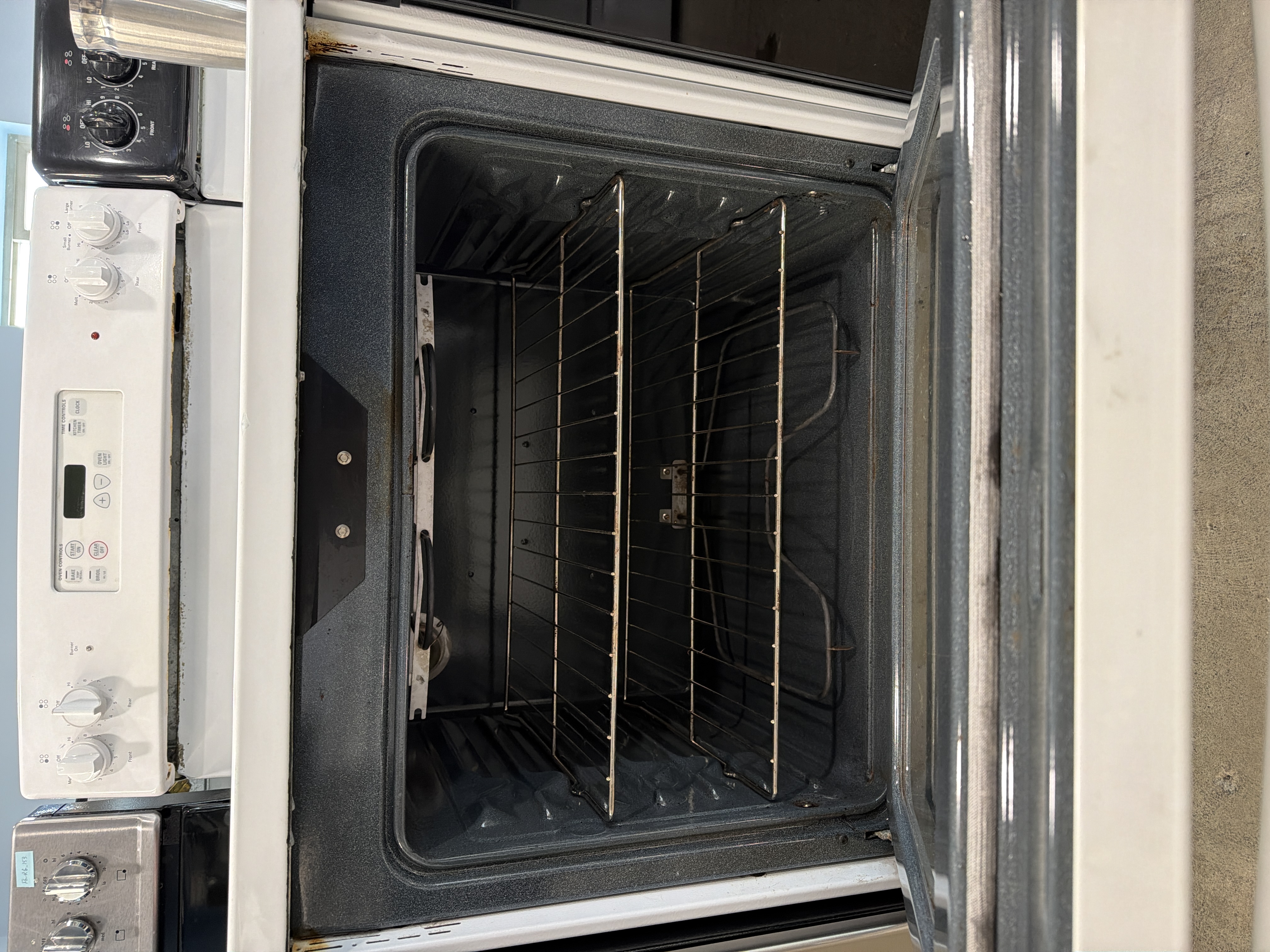 White glass top range - $349.00 - GE-RG-0000294