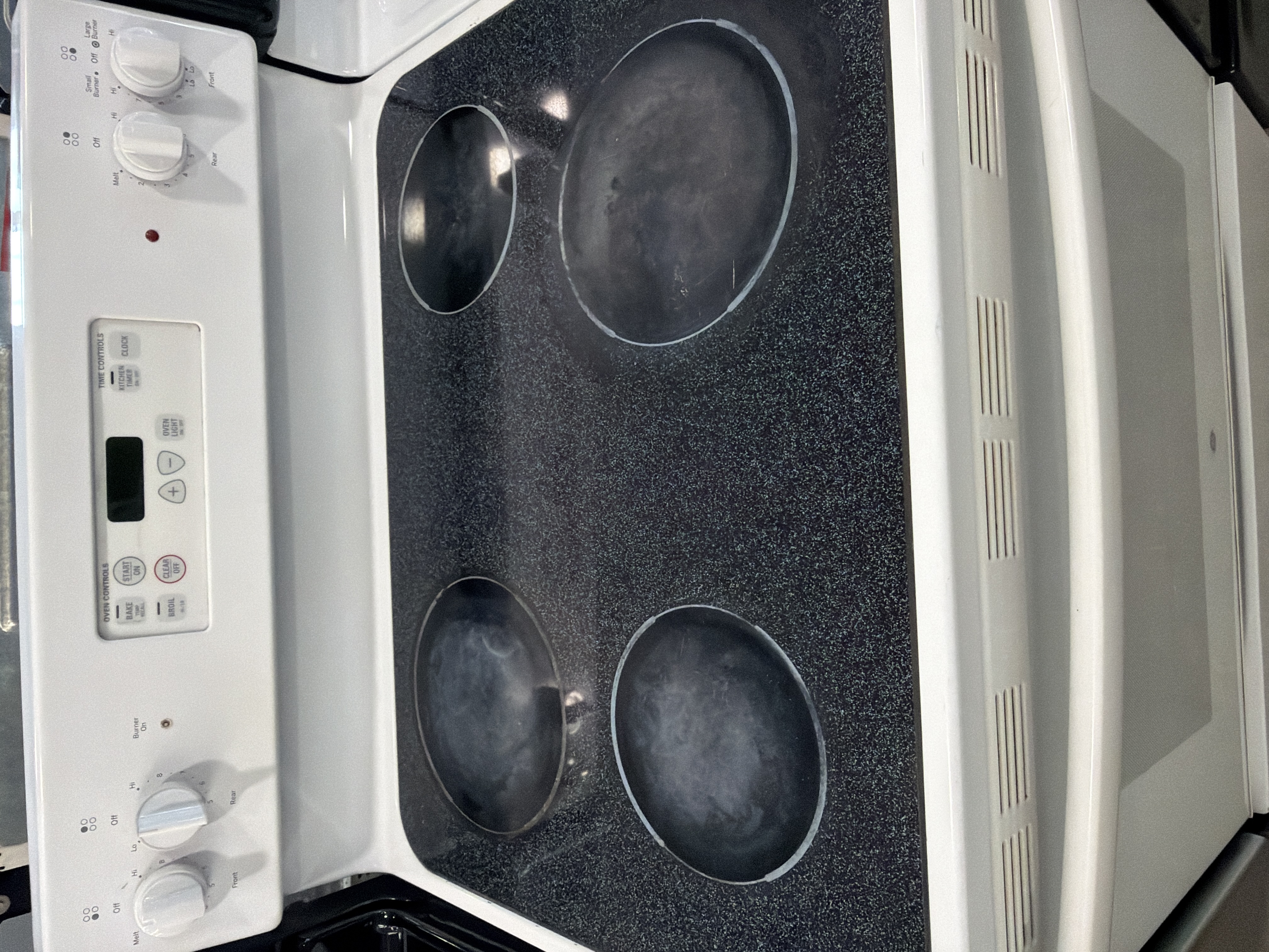 White glass top range - $349.00 - GE-RG-0000294