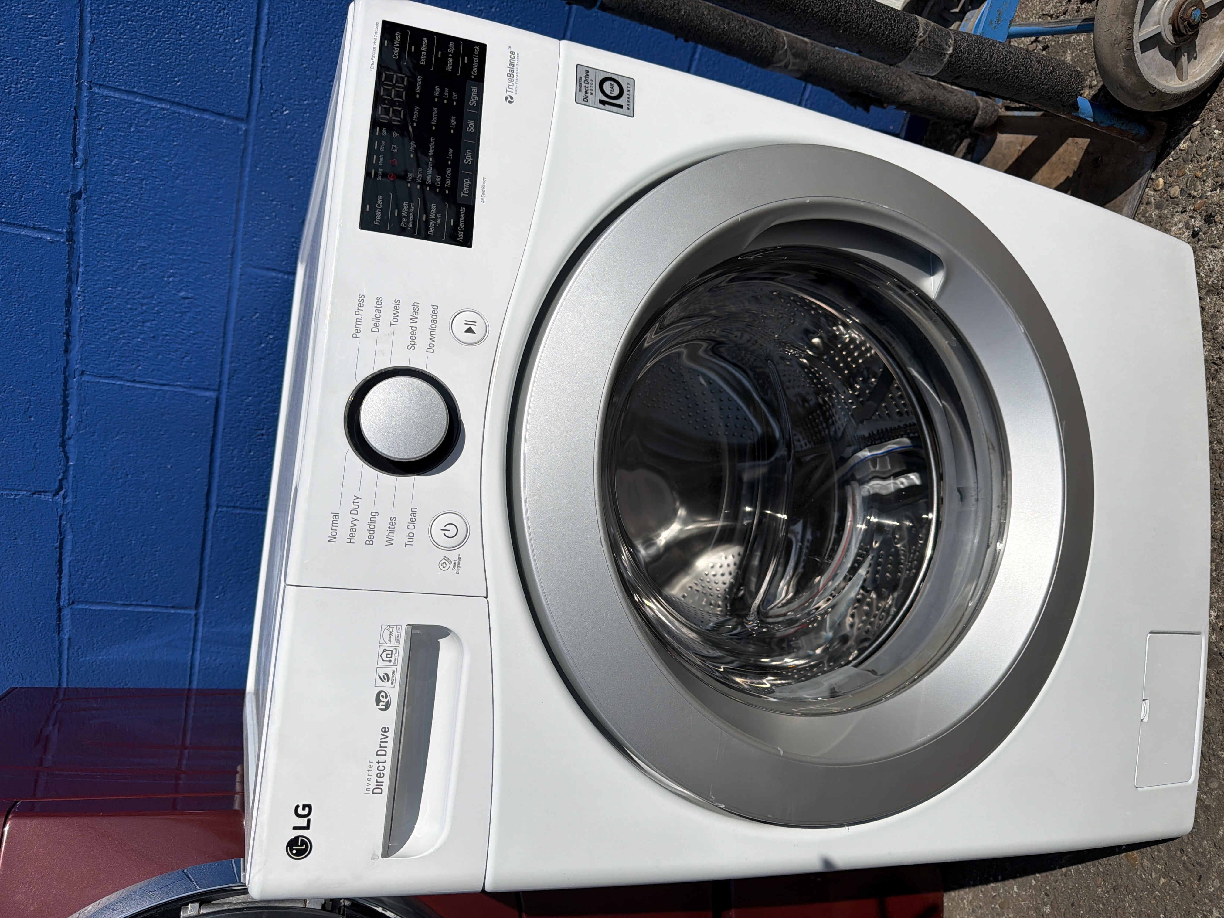 Front load white washer - $469.00 - LG-WS-0000035