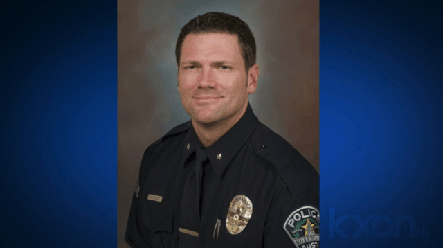Austin police commander
