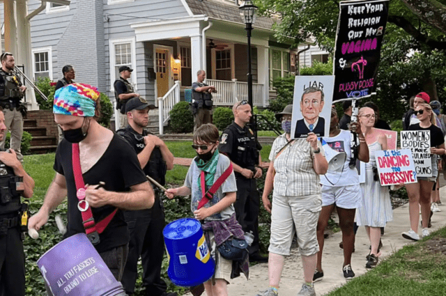 dissuade marshals