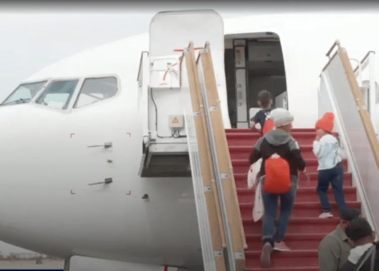 Texas flies migrants