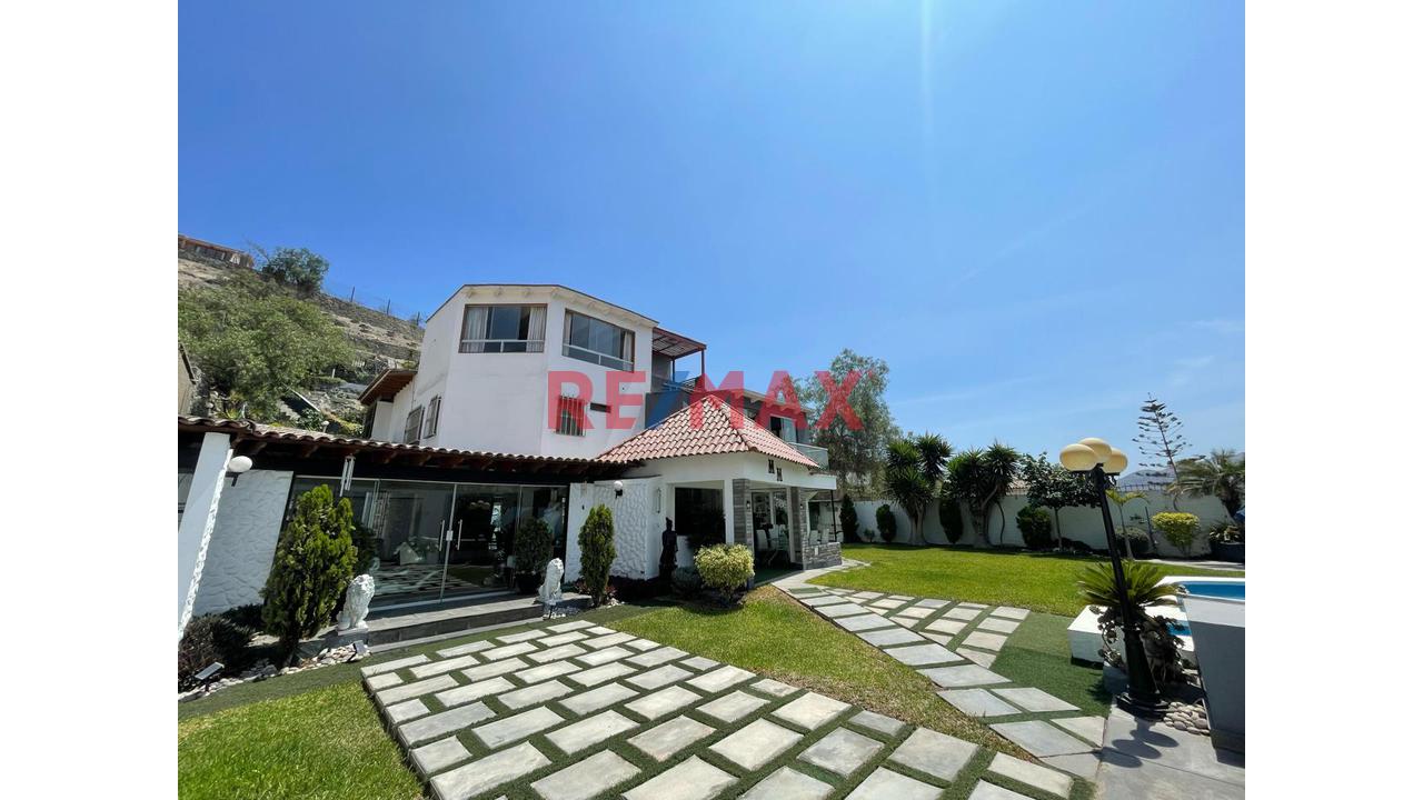 Casa en Venta ubicado en La Molina Casa en Venta ubicado en La Molina