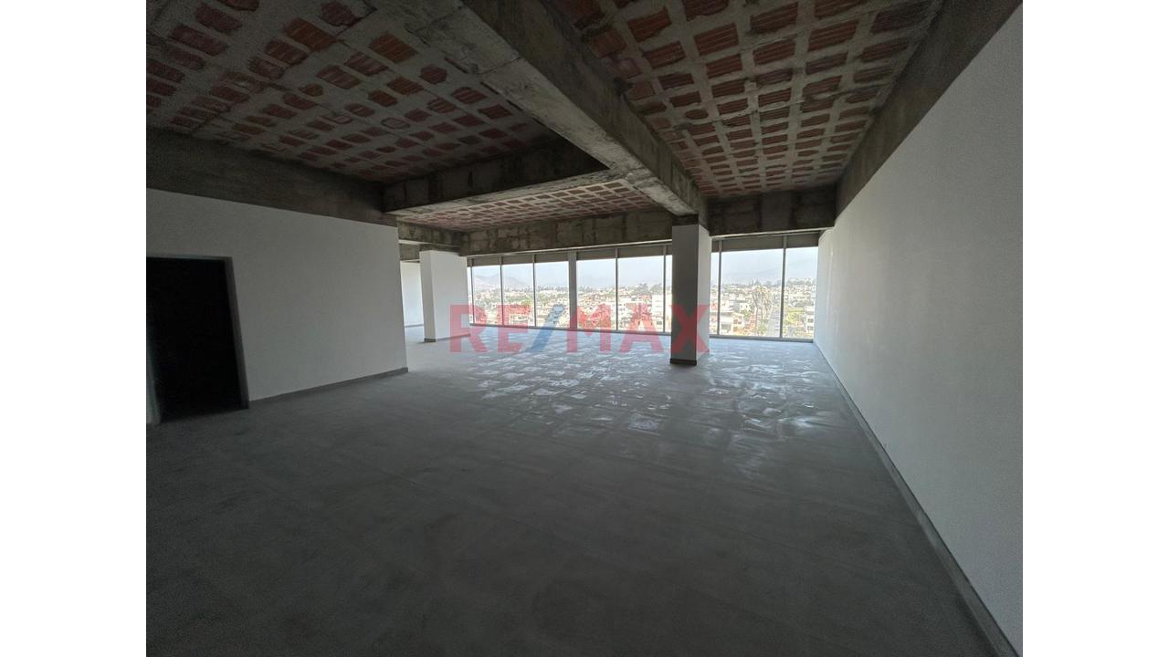 Alquiler Oficina Prime 240 M2 En La Molina - 11