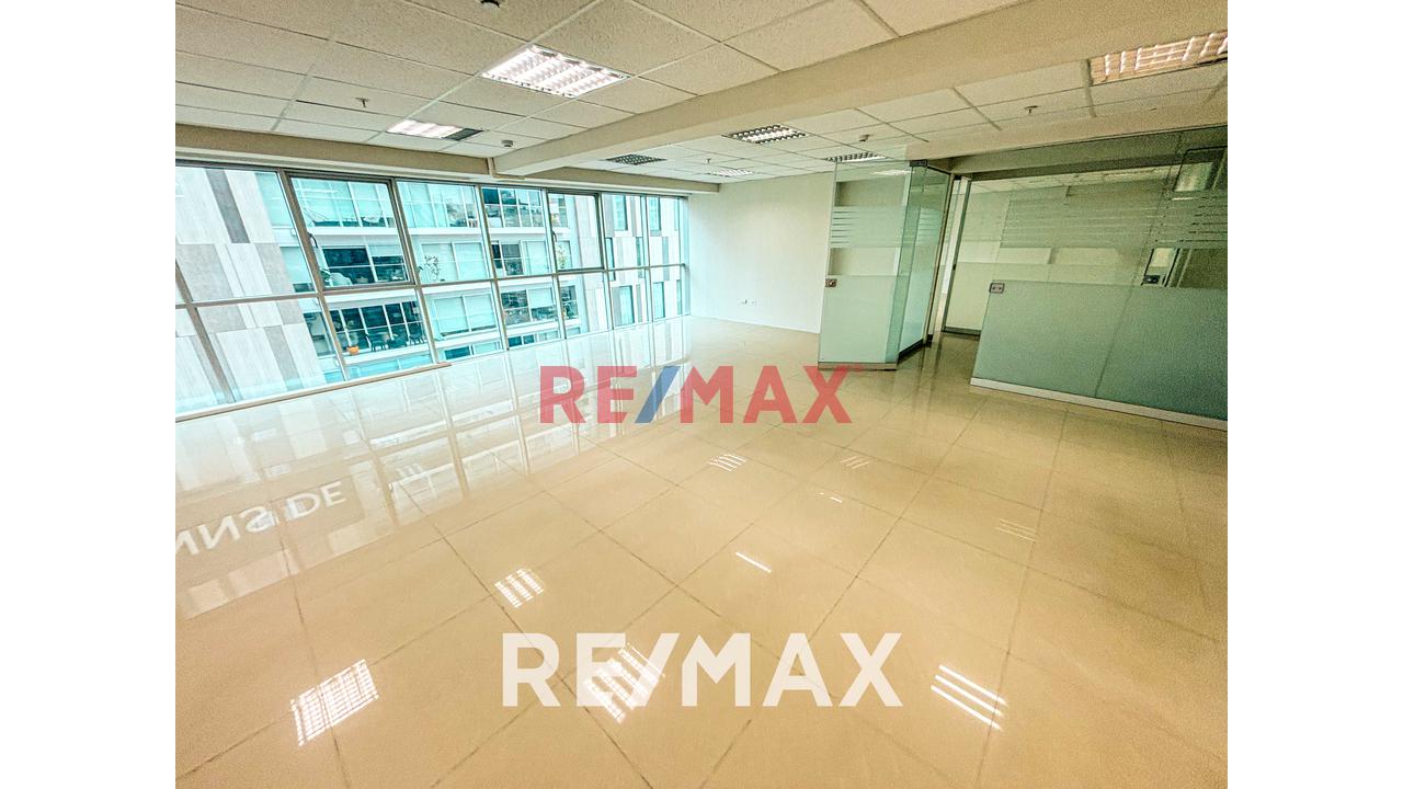 Venta  De Moderno Edificio Corporativo De 10 Pisos De 5400M2 En El Corazon Comercial De Miralflores — foto 14