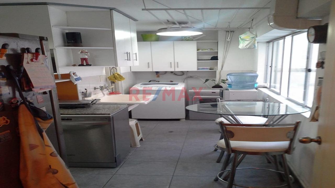 Venta De Departamento En Miraflores - Aurora — foto 3