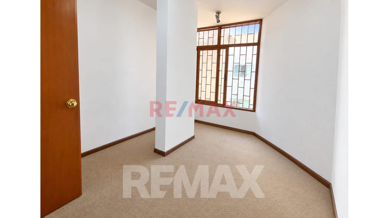 Venta De Departamento Town House 4 Pisos - Zona Exclusiva De La Molina — foto 10