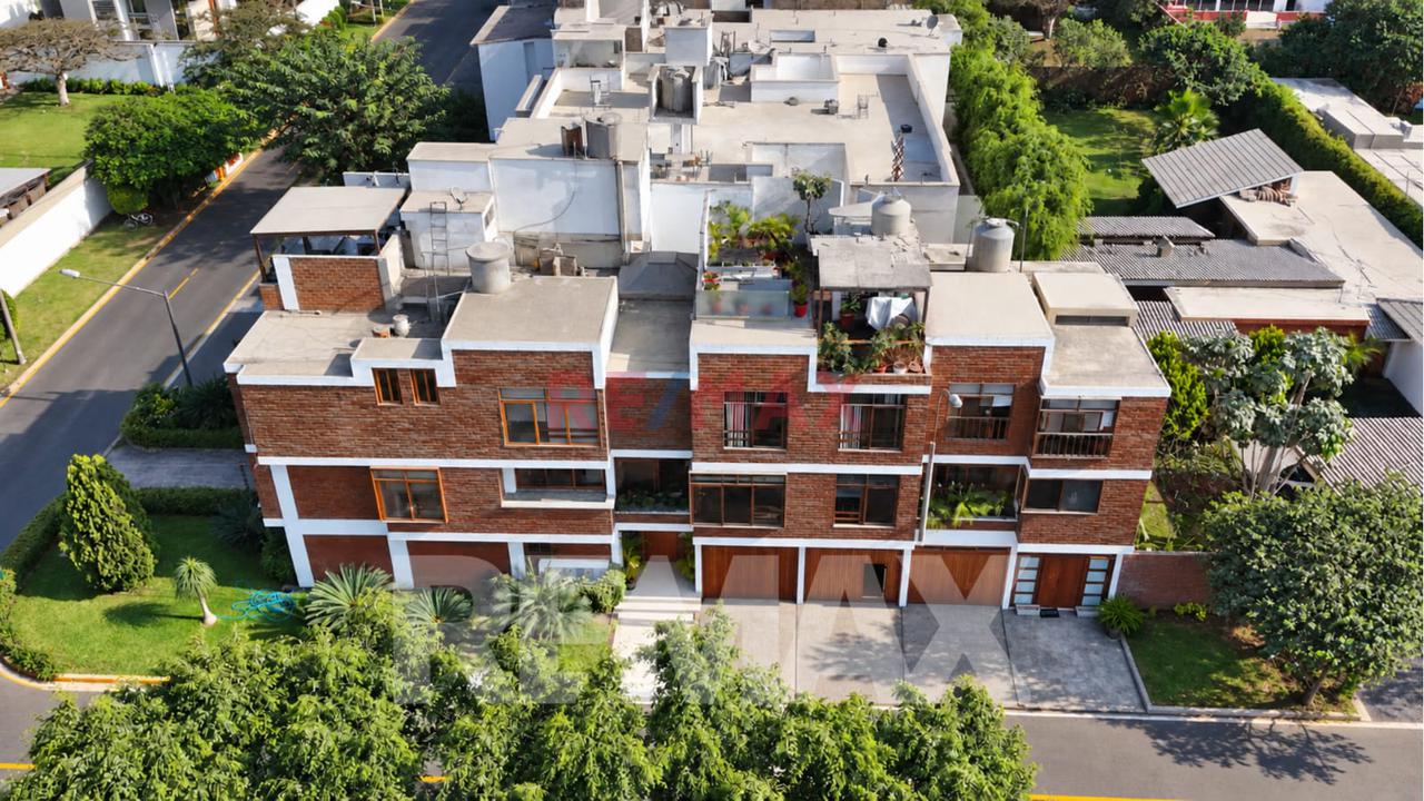 Venta De Departamento Town House 4 Pisos - Zona Exclusiva De La Molina