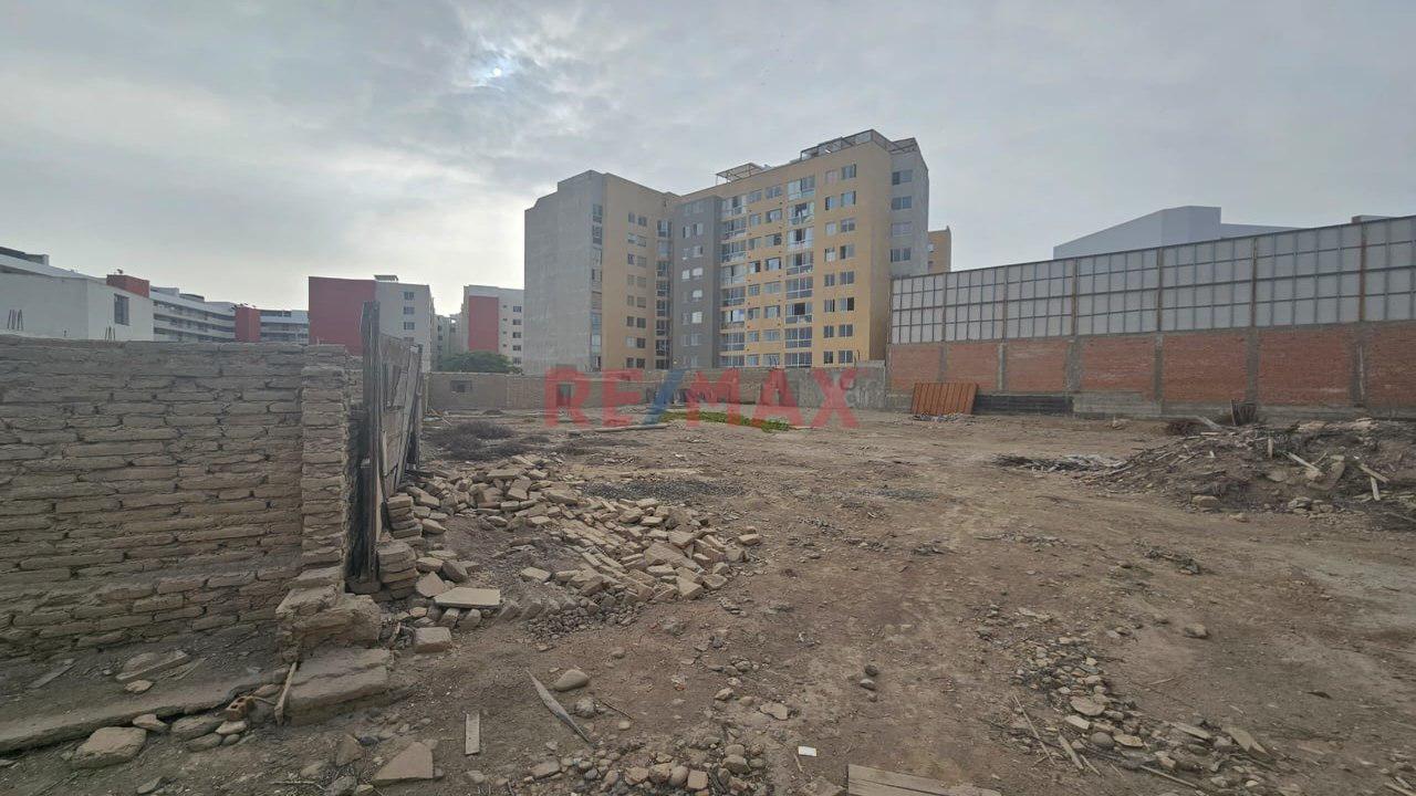 Venta De Terreno En Chorrillos 5637.71M2 - 17