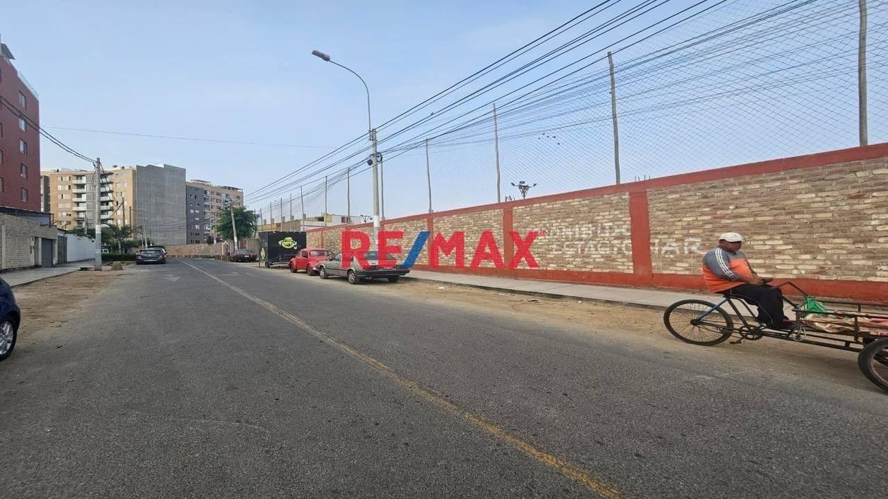 Venta De Terreno En Chorrillos 5637.71M2 - 1
