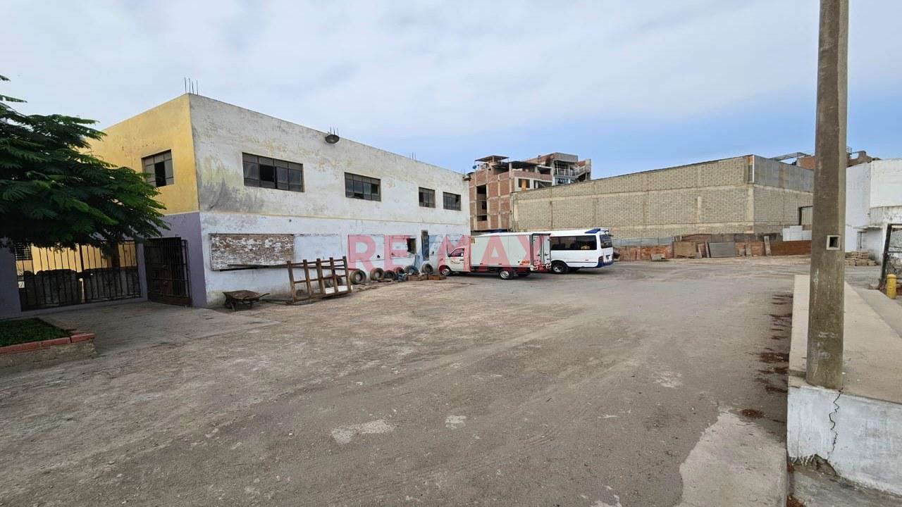 Venta De Terreno En Chorrillos 5637.71M2 - 3