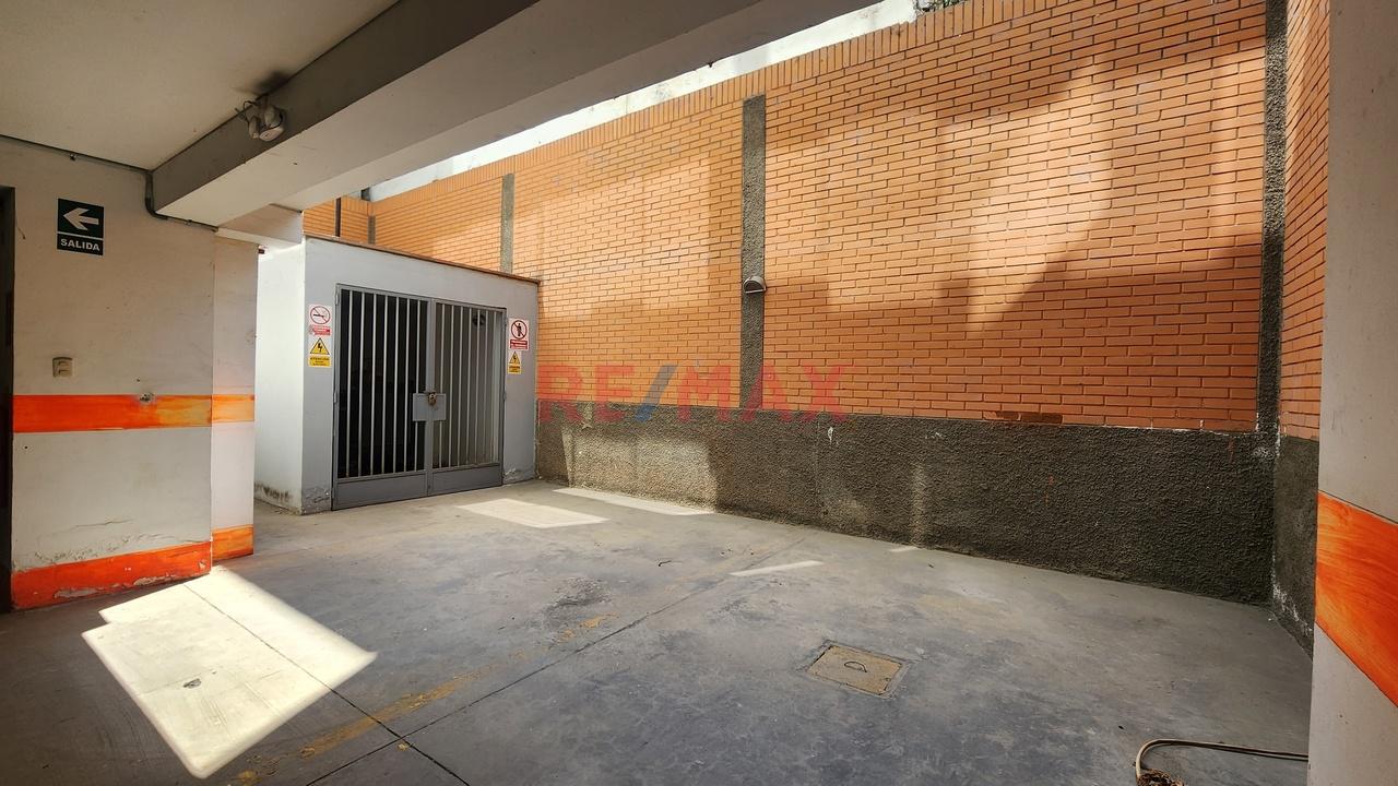 Venta De Edificio Corporativo Sobre Avenida San Borja Sur - 19