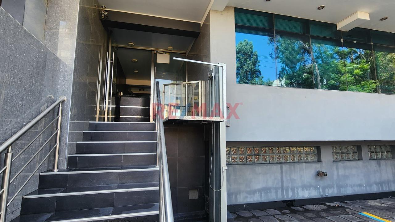 Venta De Edificio Corporativo Sobre Avenida San Borja Sur - 17
