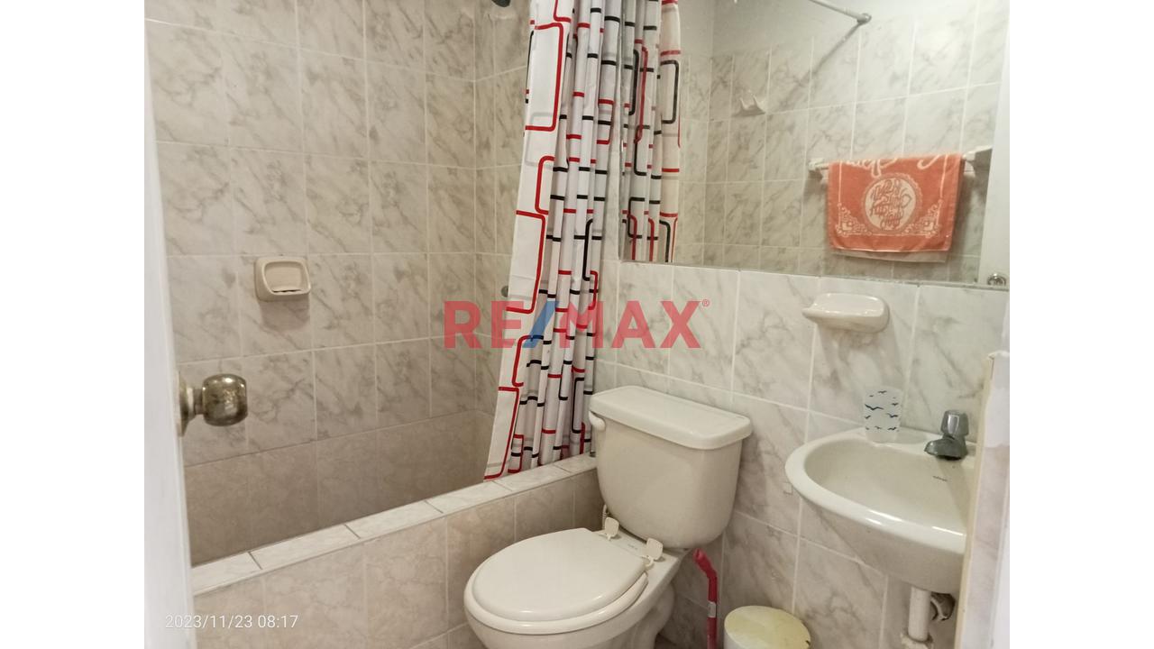 Casa Urbana De 2 Pisos En Urb La Alborada En Pisco - 19
