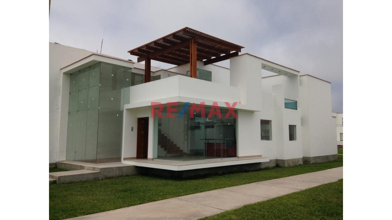 Vendo Casa De Playa Con Piscina Y Diseño Exclusivo En Condominio Moravia 1 - 2