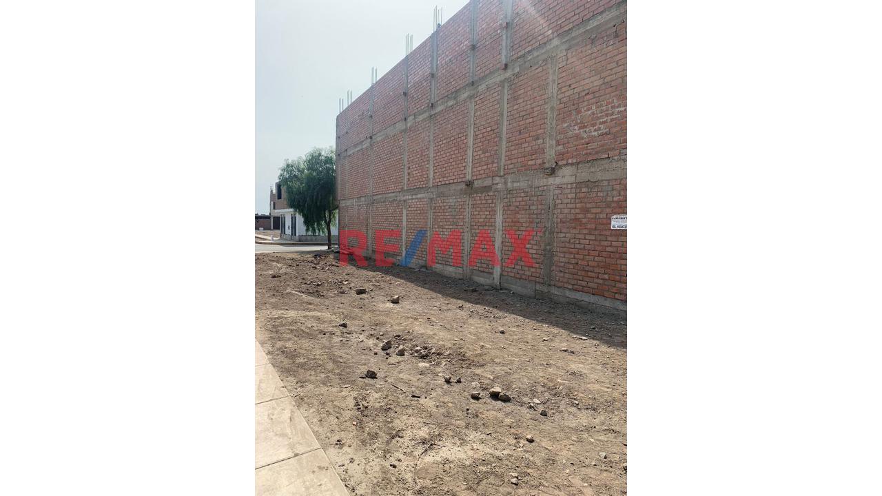 Venta De Terreno Frente A Parque - Urb San Antonio Carabayllo — foto 2
