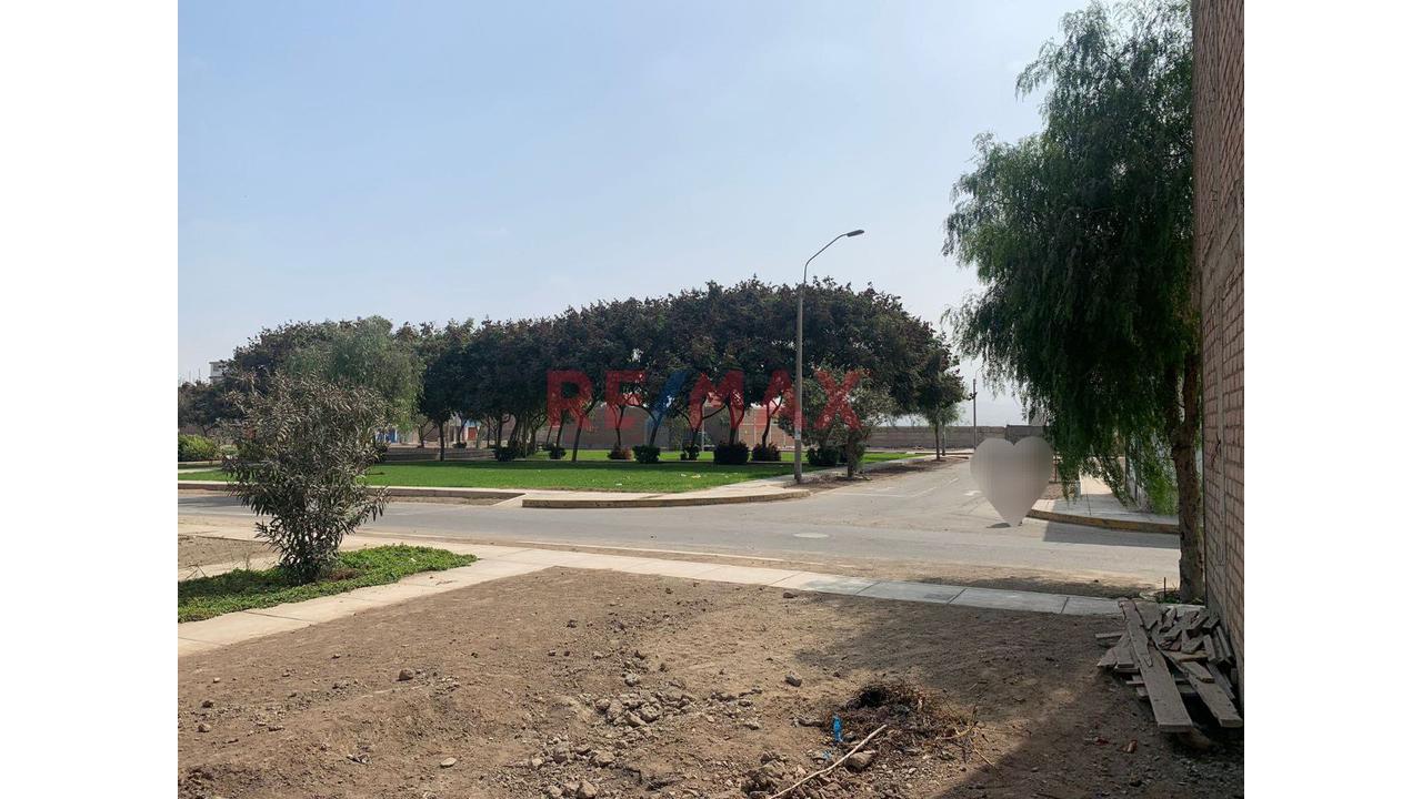 Venta De Terreno Frente A Parque - Urb San Antonio Carabayllo