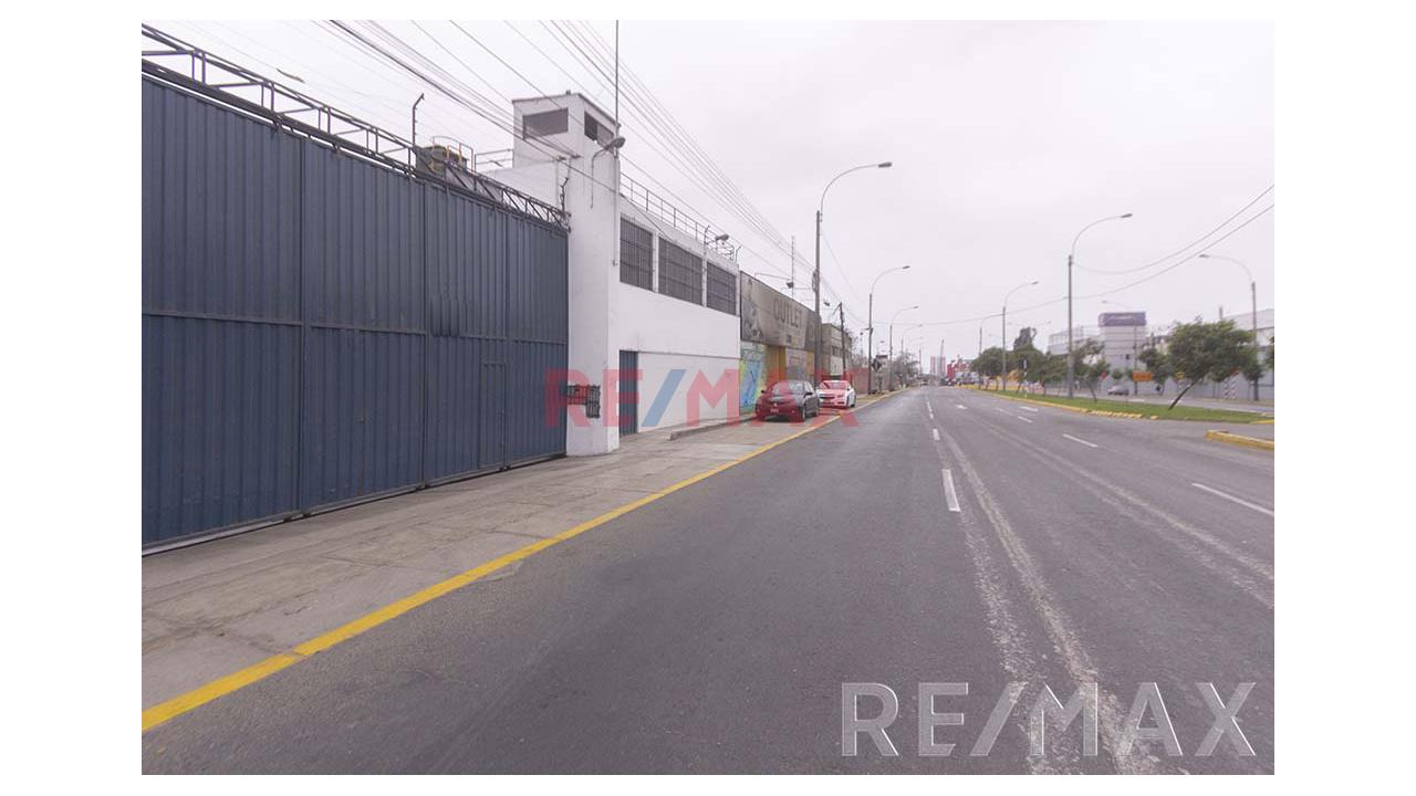 Terreno Comercial en Venta ubicado en Av. República De Venezuela 2415 Terreno Comercial en Venta ubicado en Av. República De Venezuela 2415