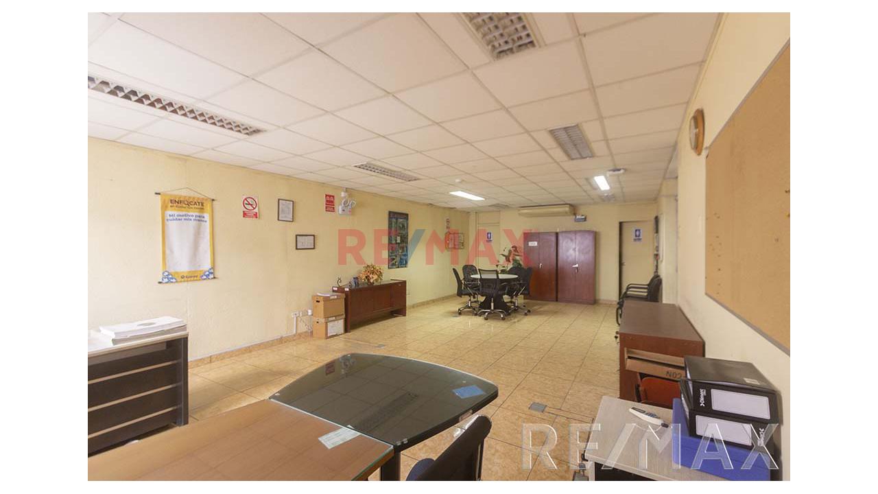 Oportunidad única Terreno Comercial ubicado en Cercado De Lima Oportunidad única Terreno Comercial ubicado en Cercado De Lima
