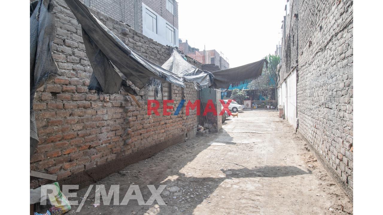 Local Comercial En Venta En San Martin De Porres - 8
