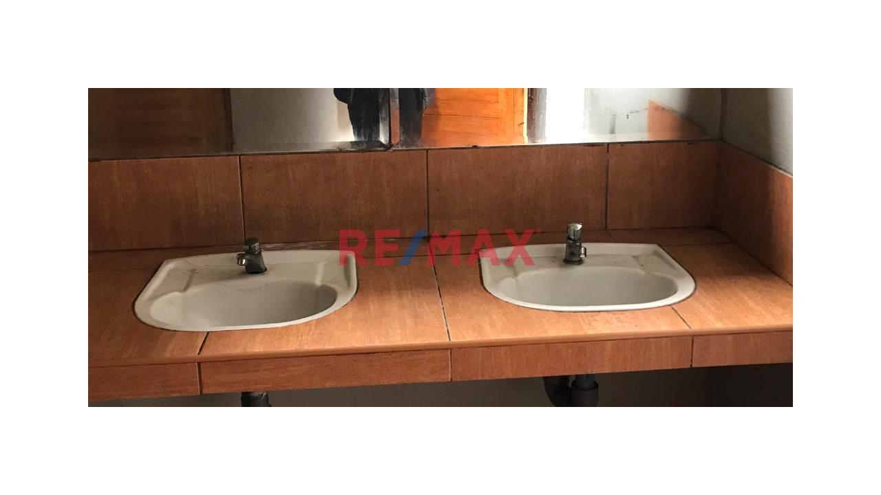 🏢 ¡¡Venta De Amplio Local Comercial En Avenida Principal Agustin Gamarra – Chucuito - Callao!! ¡¡ Precio Rebajado Y De Oportunidad!! - 2
