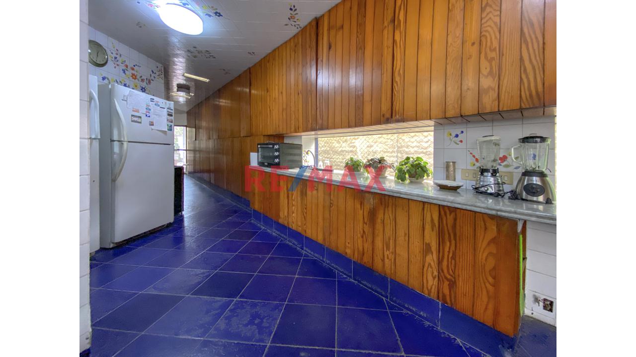 Se Vende Casa Como Terreno En Urb. El Haras, La Molina 1,349 M2 — foto 9