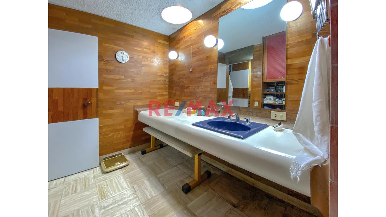 Se Vende Casa Como Terreno En Urb. El Haras, La Molina 1,349 M2 — foto 14