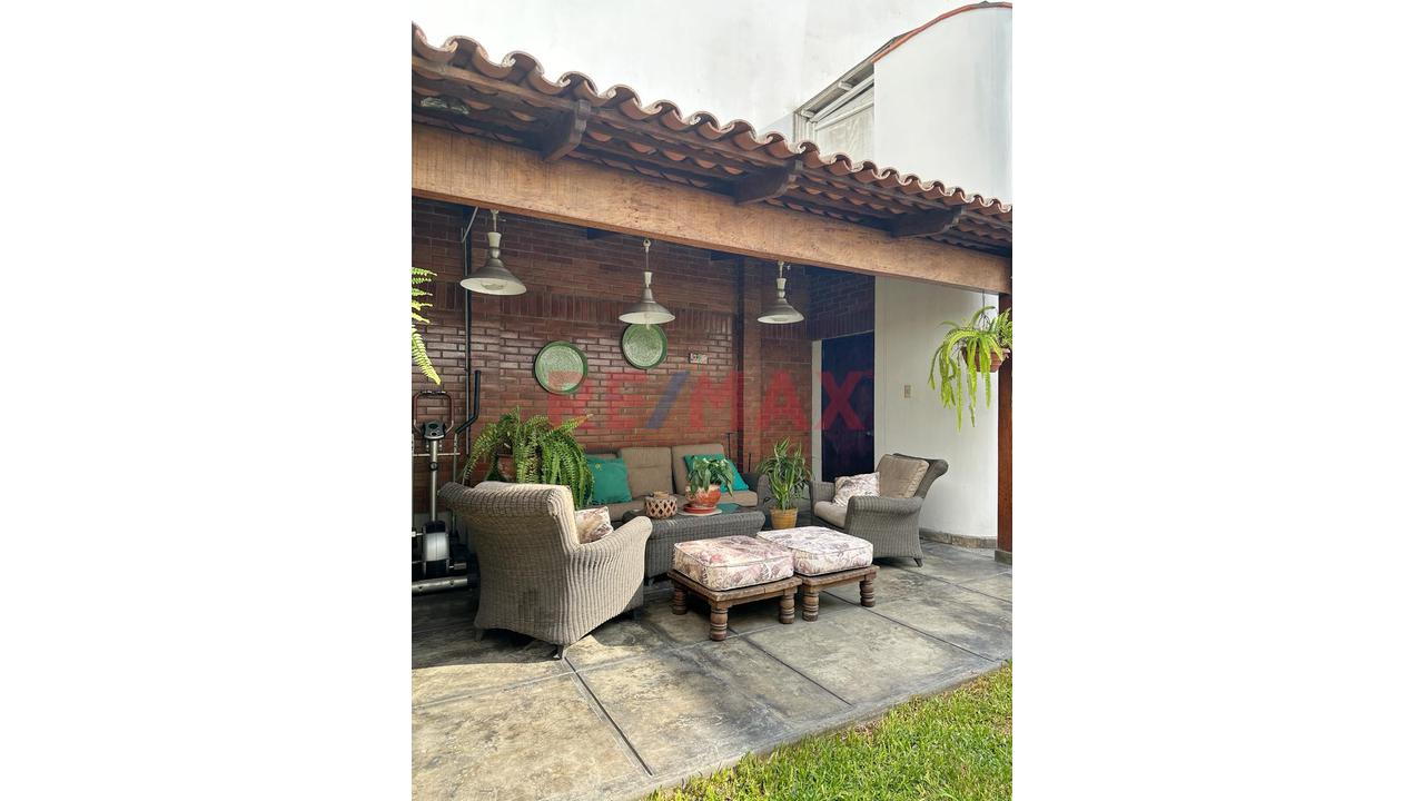 Casa  Venta En Surco Ubicada En Jr. Los Morochucos 100 Urb. Sta. Constanza Precio $780,000 At 400M2. - 10