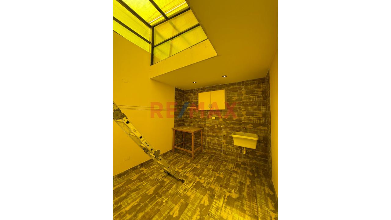 Moderna Y Lujosa Propiedad En Venta En Urb. Privada En Cayma — foto 11