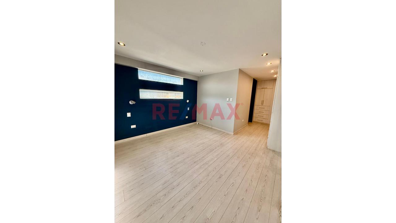 Moderna Y Lujosa Propiedad En Venta En Urb. Privada En Cayma — foto 4