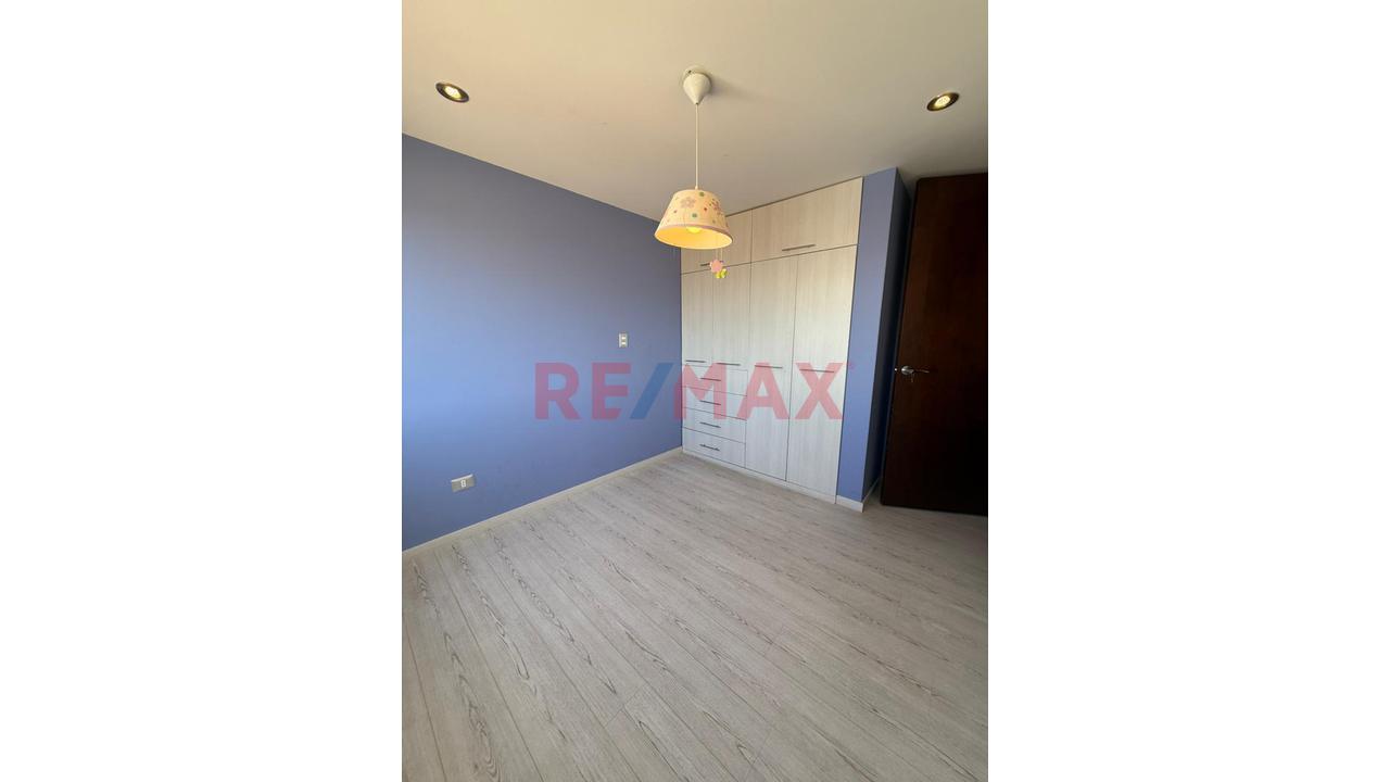 Moderna Y Lujosa Propiedad En Venta En Urb. Privada En Cayma — foto 8