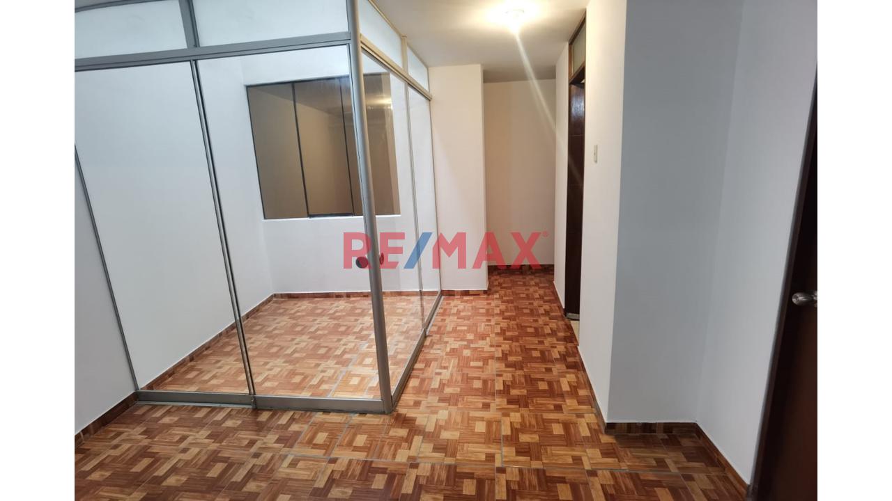 Vendo Departamento De 67M2 En Urb. San Pedro - Carabayllo - 1 — foto 4