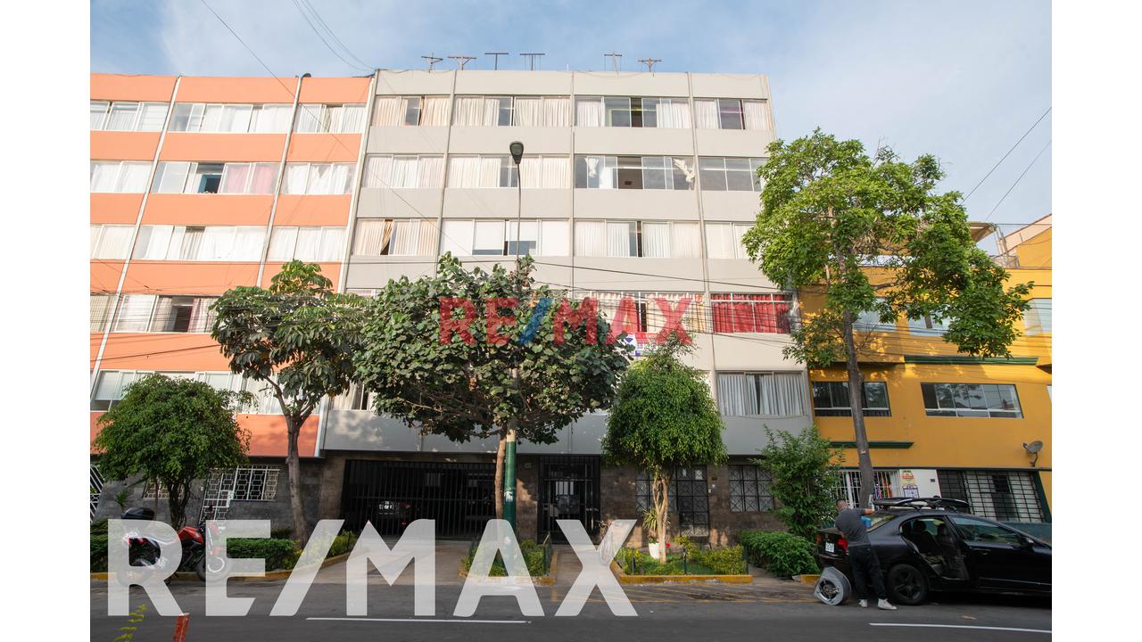 Venta De Departamento Con 2 Dormitorios En Jesus Maria