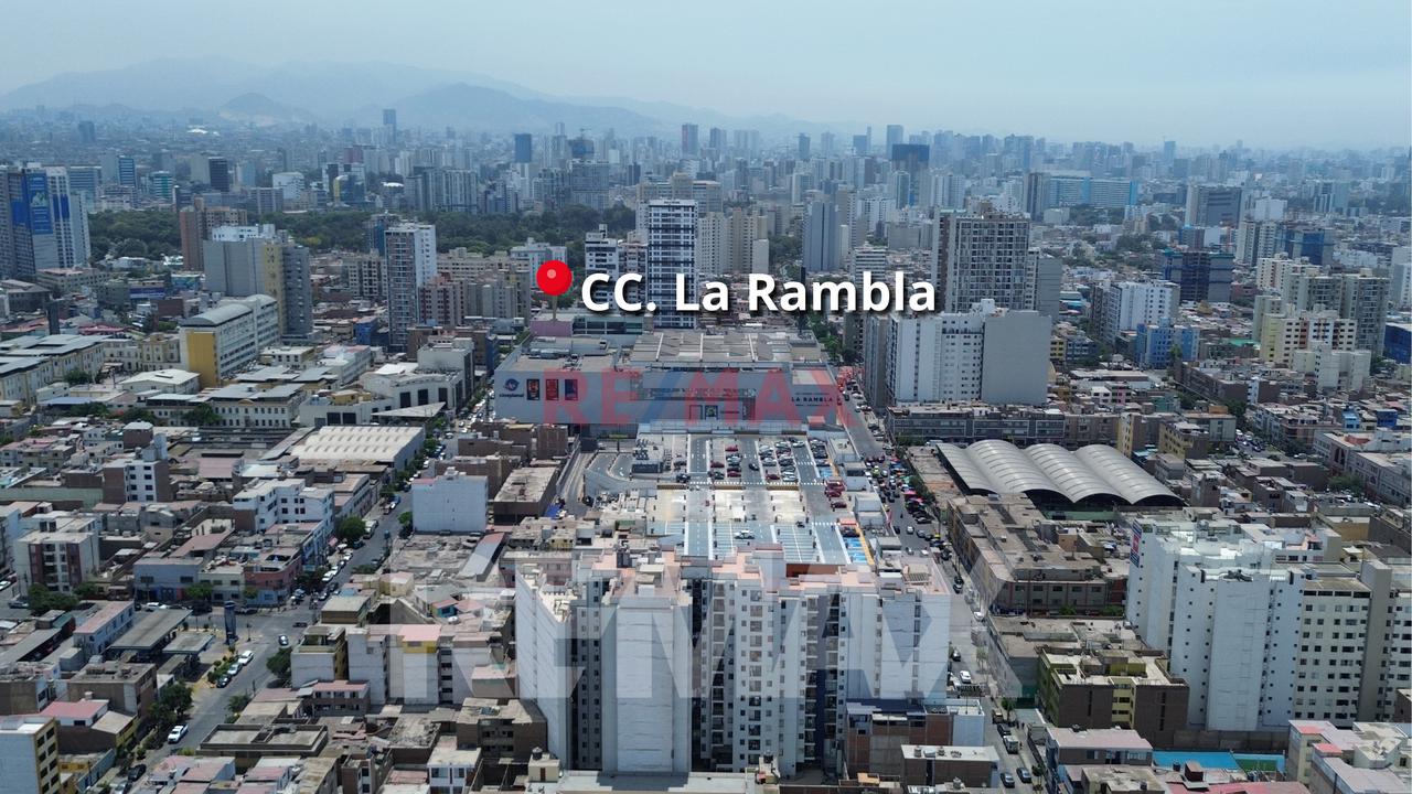 Se Vende Casa Como Terreno Buena Ubicacion - Breña - 3