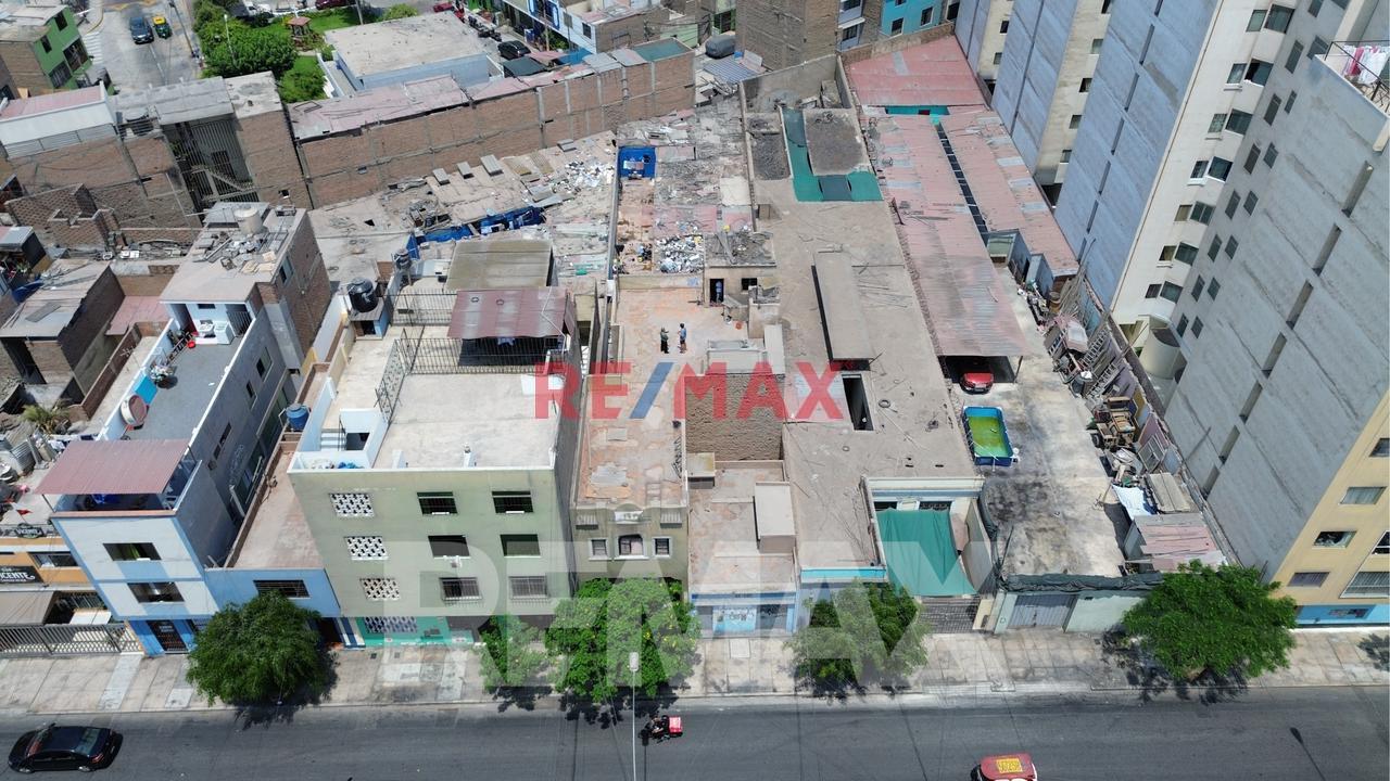 Se Vende Casa Como Terreno Buena Ubicacion - Breña - 5