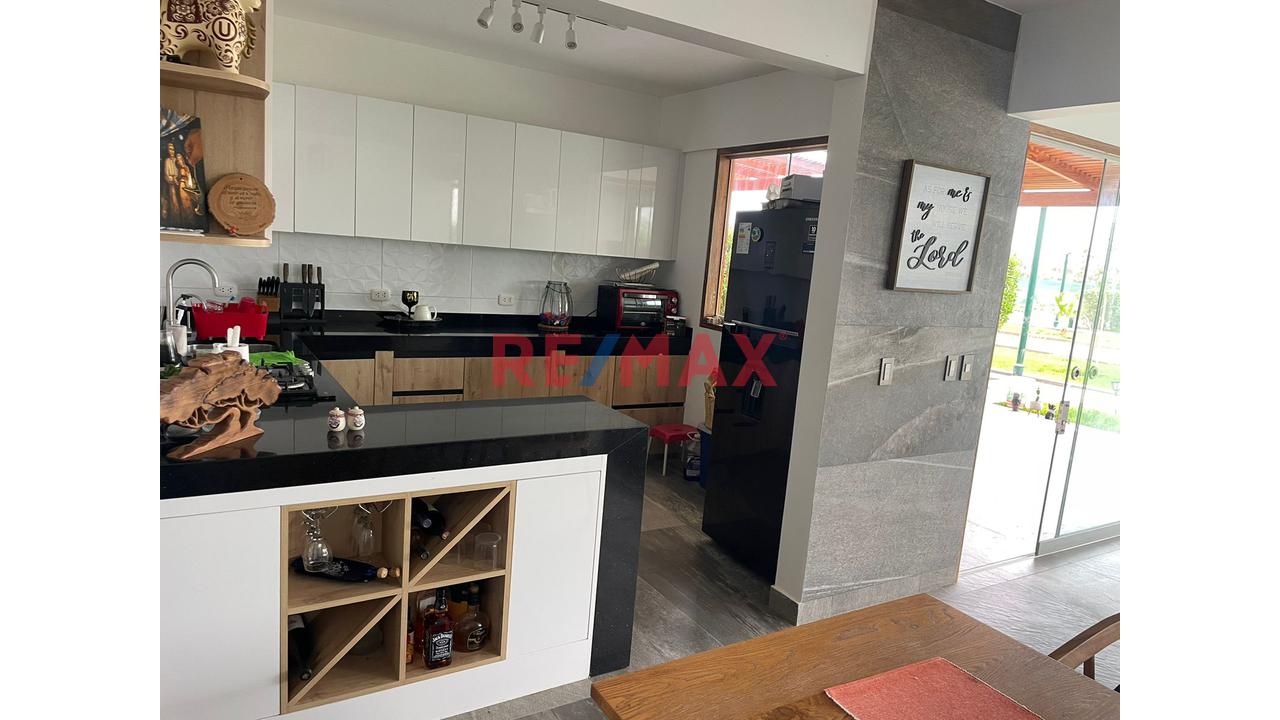 Casi De Estreno!!! Casa Amoblada En Condominio De Chocalla Km 92.5 (Campo Y Playa) — foto 3
