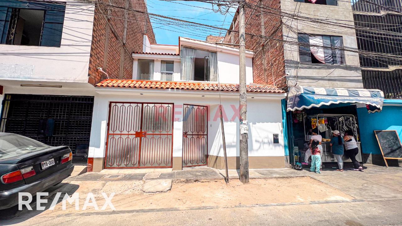 Venta De  Casa Para Inversionistas En San Martin De Porres — foto 2