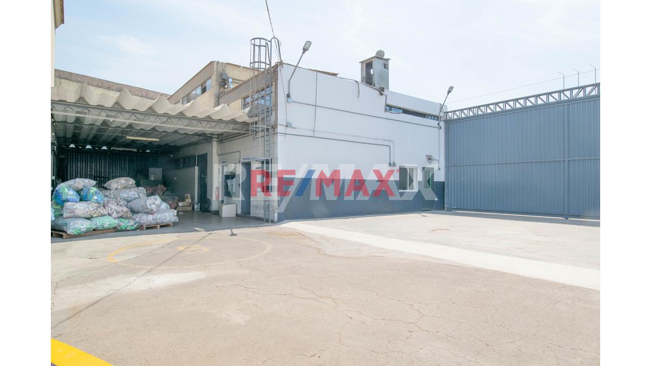 Alquiler De Amplio Local Industrial En El Cercado De Lima De Área 670 M2 - 17