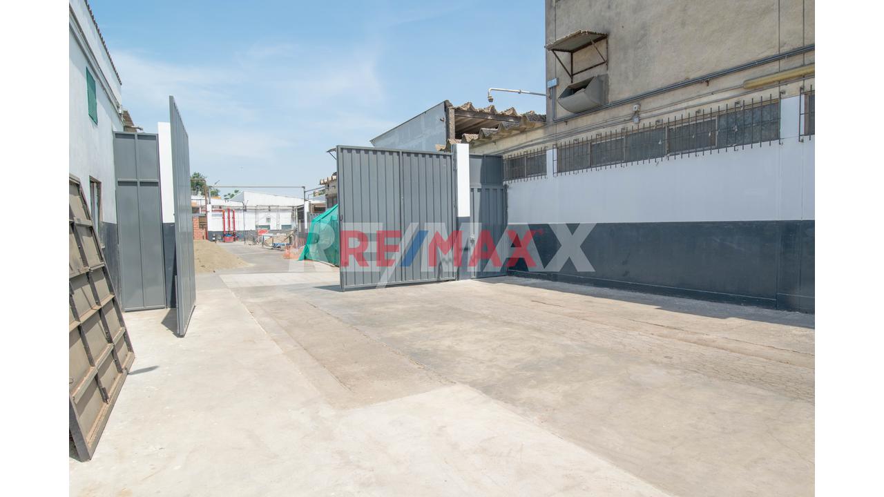 Alquiler De Amplio Local Industrial En El Cercado De Lima De Área 670 M2 - 14