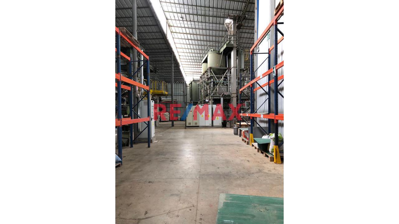 Venta Local Industrial En Villa El Salvador Cerca Avenida El Sol