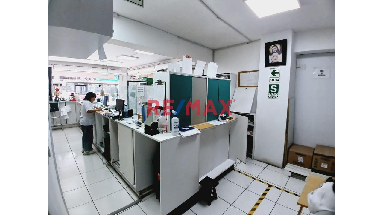 Alquiler Local Comercial 1Er Piso Frente Al Hospital Santa Rosa — foto 4
